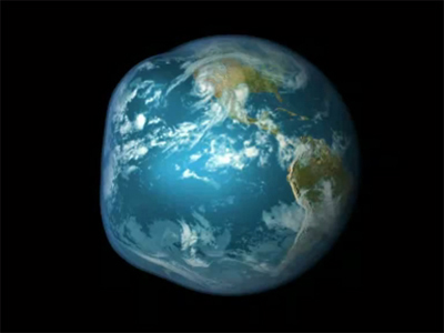 <i>Maternaprima</i>, 2006, video projection, 701 minutes, edition of 5